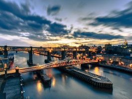 根据中彩票的情况,选的英国十大最幸运城市,旅游的时候,顺便买个彩票?