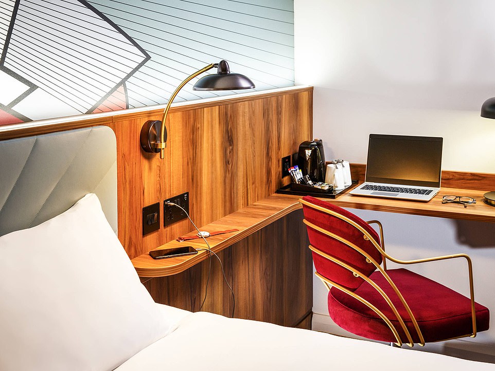 39178332-9250229-The_Ibis_Styles_London_Heathrow_East_is_owned_by_Accor_a_French_-a-1_1613386142232.jpg