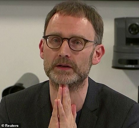 45939509-9829585-_Professor_Lockdown_Neil_Ferguson_today_raised_hopes_that_the_UK-a-9_1627371752289.jpg