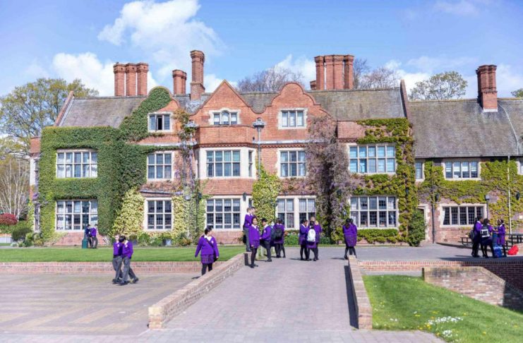 购买学区房越早越好?千万别冲动,这几点不搞清楚可能会后悔!