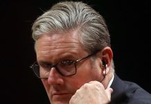 英镑汇率小幅下跌,兑人民币至9.45|英国宣布10.8亿镑海上风电投资计划,加速绿色能源转型