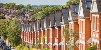 失业后,他意外成为房东,坐拥280万英镑房产帝国!