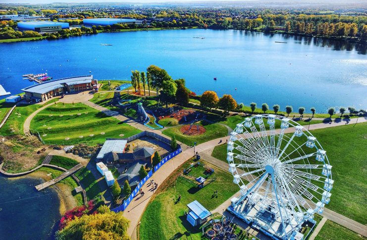 小预算上车“英国硅谷”优质别墅!执掌伦敦-牛津-剑桥“金三角”,私藏威尼斯式湖景,实在太香了!