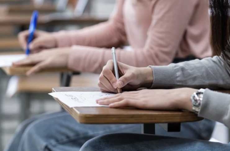 移民新政:有犯罪记录被拒签,学生签生活费提高|英国被敦促重启“黄金签证”