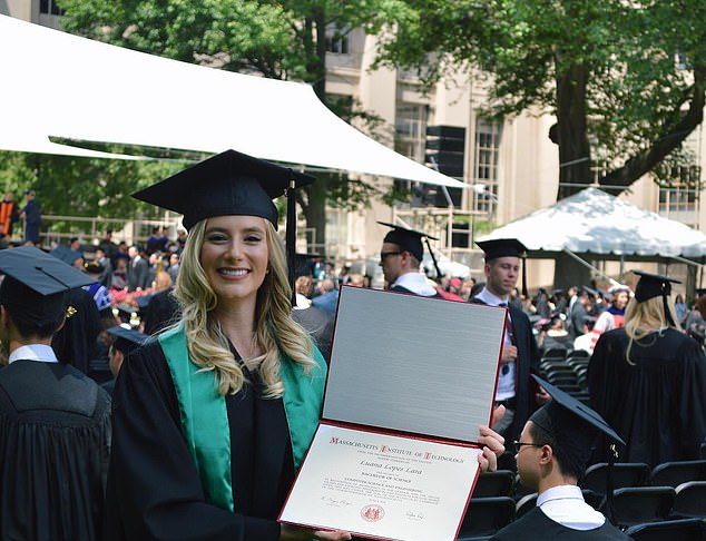 从默默无闻的芭蕾舞者,到世界上最年轻的白手起家亿万富翁,她的人生堪称传奇!