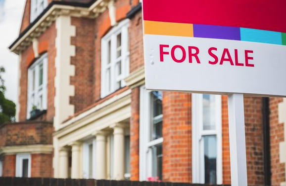 2026年英国房地产市场前瞻!房价和利率如何变化?关键数据给你答案~