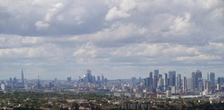 伦敦外流购房人数降至10年新低!京东产发入手英国物流资产!伦敦有望成全球电子商务中心之一!