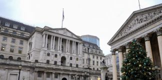 本周四英国或将降息至3.75%|英国拟放松房贷监管|英国与韩国签署升级贸易协定