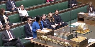 超33万人联署请愿,依然没挡住这场变革——英国永居改革要来了!