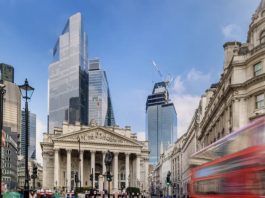 迪拜巨头进军伦敦,押注市场触底反弹|2027年起,英国新建房须强制安装太阳能