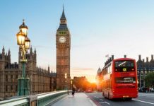 英国内人口迁徙如”围城“一般引深思…外国人更把英国当“联合国”?
