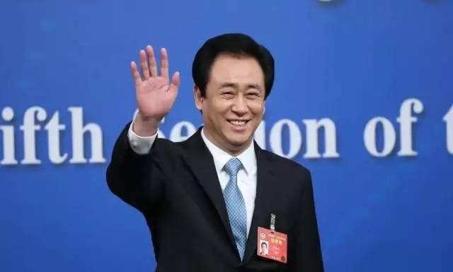 农村出身白手起家的许家印,凭什么取代王健林,超过马化腾和马云问鼎中国首富?