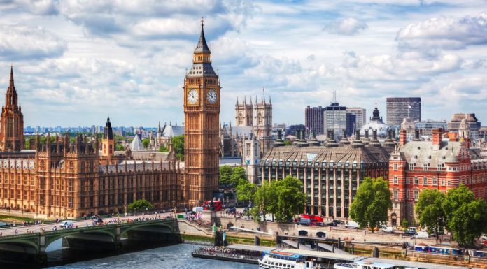 年度总结:英镑贬值趁势抄底,2017年中国对英国投资暴增一倍!