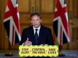 全英格兰现在至多22万人正患新冠!英国人已经开始出门各种郊游了…