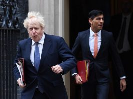 英国疫情继续升级!北爱关闭学校餐馆酒吧!下周将轮到伦敦!