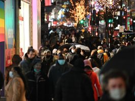 英国要成“孤岛”? 变异毒株让30个多国家对英国实施禁飞令!未来何去何从?