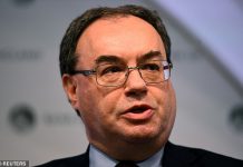 7.25%!英国央行上调经济增长预期,利率维持0.1%低位!| 英法捕鱼剑拔弩张,军舰出动!