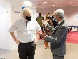 英国新增确诊破18万与北爱积压5天数据有关,将重开8家“临时医院”收治新冠病人!中国领馆发布新通知!