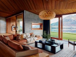 PJM020719Q202_Luxe_WanakaNZ_LivingRoom_0264-LightOn_R1.jpg