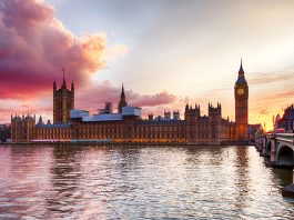 2023年QS世界大学排名公布:剑桥反超牛津!英老牌百货John Lewis进军房地产市场!鲍里斯用住房做“筹码”来赢民心!