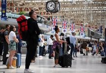 英百家公司将实行永久性四天工作制,不减薪!英国政府发10亿镑帮助提高房子能效!