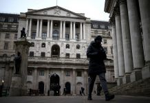 英国贷款利率有望进一步下跌!近期迎来史上最大规模NHS罢工!