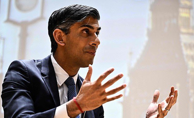 英国首批脱欧后贸易协议正式生效!英国政府发放托育费助力父母育儿!房东计划提高租金应对新法案!