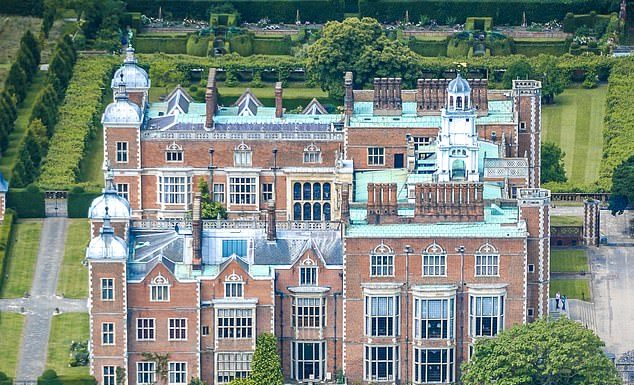 身价超3亿镑英国贵族,结果自家庄园一块地没打理好,被当成公共用地…这?