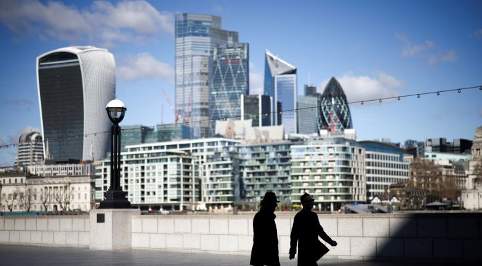 美国大型风投公司,在伦敦开设首个海外办事处!英镑汇率逼近9!英国贷款利率继续上涨!