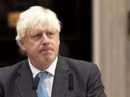 Boris辞去议员职务,保守党面临补选危机!英国经济回暖迹象明显!高租金致使与父母同住成年人增多!