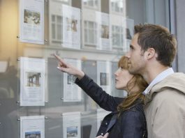 调查:现在英国40岁以下的成年人中,42%的人放弃了10年内买房的想法……