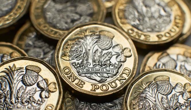 每平米50万!伦敦梅菲尔豪宅成交刷新记录。| 英国各大行进一步下调抵押贷款利率!