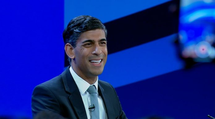 苏纳克在保守党大会发表演讲,宣布多项重点政策…
