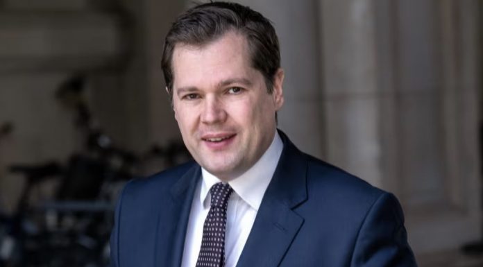英国移民大臣Robert Jenrick宣布辞职!英国的平均贷款利率正在下降!
