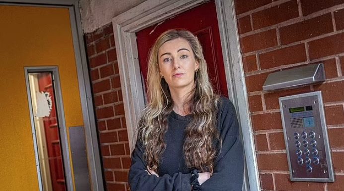 英国首房买家买下梦想中的房产,搬家第二天却被告知房子可能会拆除!