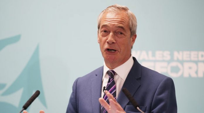 英国改革党法拉奇称,上台将废除永居!阿联酋开发商5.1亿镑收购伦敦房企