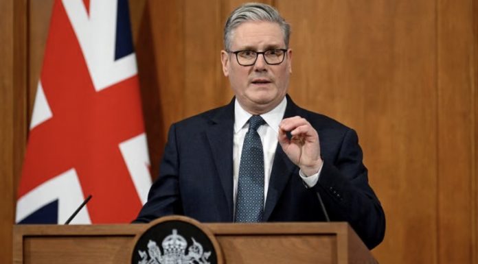2025年英国发放的工作签证跌至16.8万份,两年暴跌一半!