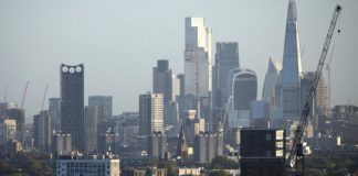 AI企业疯抢伦敦办公室,租赁量一年翻了十倍|英国银行本周再下调贷款利率