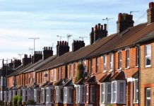 4.5万英镑,撬动一大片英国房产:原来英国房东的钱,从来不“睡觉”