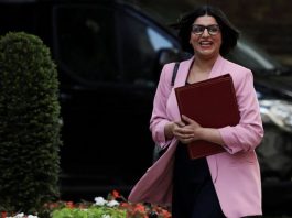 伯纳姆下周入主唐宁街,马哈茂德锁定财政大臣,英镑闻讯走高|英国房东报税迎数字化大改
