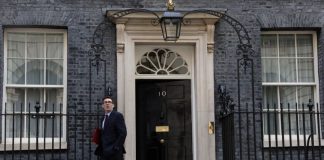 英国住房大臣承认150万套住房目标”希望渺茫”|哈里王子42岁生日当天,两个孩子因安保问题被迫转学